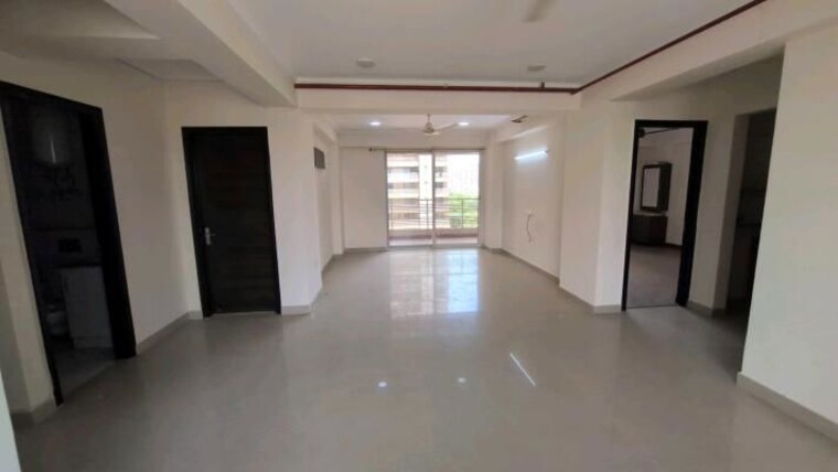 Room, solutrean-caladium 3 Bedroom 2550 Sq.Ft. Apartment In Sector 109 Gurgaon 10539219