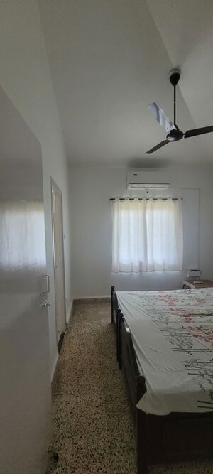 Room in 2 BHK Apartment at Calangute – for Rent