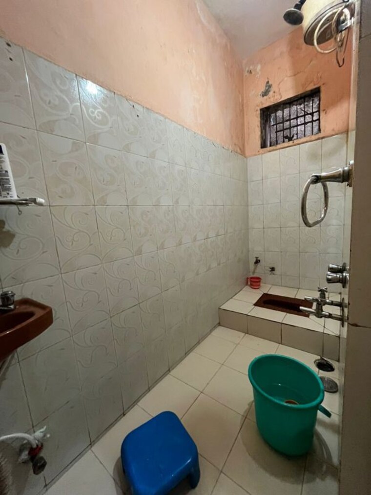 Bathroom, telibandha 3 Bedroom 1400 Sq.Ft. Independent House In Telibandha Raipur 10539245