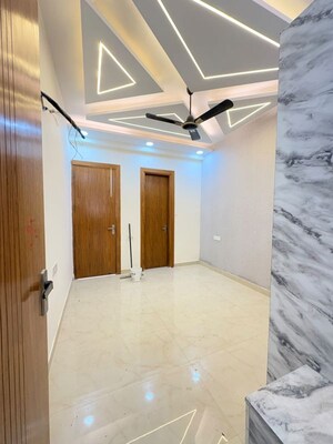 Bedroom in 3 BHK Builder Floor at Puri Kohinoor, Sector 89 – for Rent