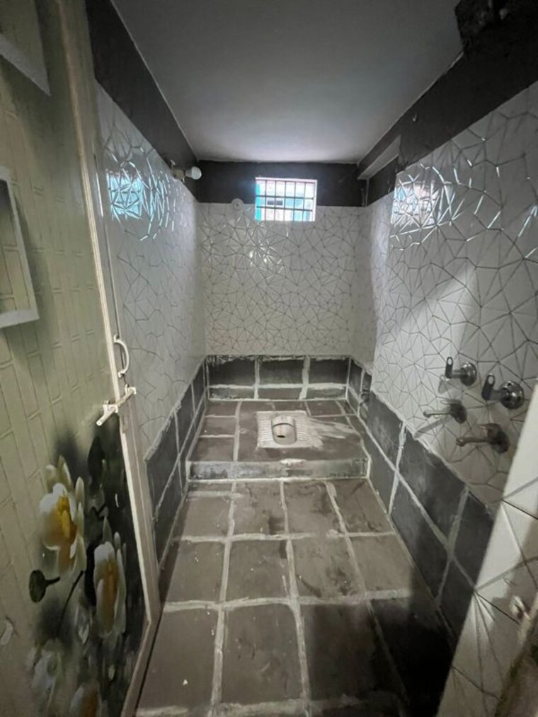 Attached Bathroom, bhatagaon 2 Bedroom 1300 Sq.Ft. Independent House In Bhatagaon Raipur 10539267