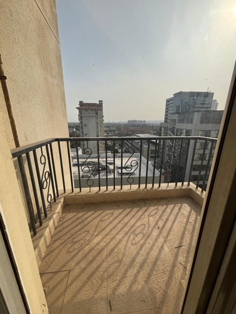 Balcony, emaar-emerald-estate 3.5 Bedroom 1395 Sq.Ft. Independent House In Sector 65 Gurgaon 10539292