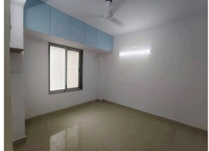 1 BHK Apartment For Rent in Goregaon West