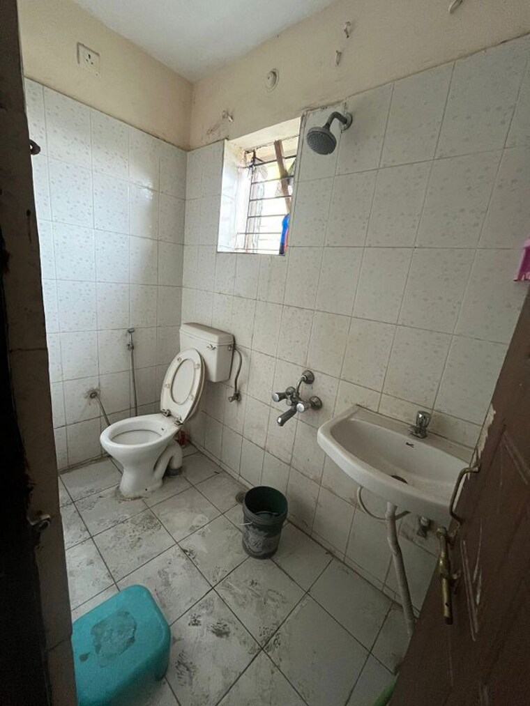 Bathroom, sarona 2 Bedroom 1400 Sq.Ft. Apartment In Sarona Raipur 10539298