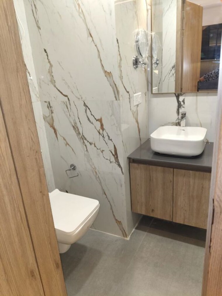 Bathroom, sunrise-sun-twilight-metro-street Studio 500 Sq.Ft. Apartment In Sector 27 Yamuna Expressway Greater Noida 10539286