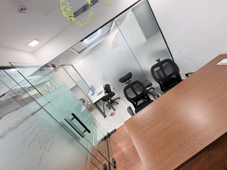 Team Area, jmd-megapolis Commercial Office Space 1000 Sq.Ft. In Sector 48 Gurgaon 10539367