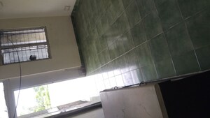 Furnished Amenities in 1 BHK Apartment at Arun Vihar Sector 37, Sector 37 – for Rent