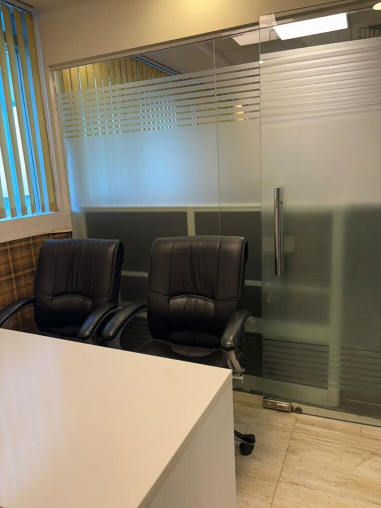 Team Area, sector 63 Commercial Co Working Space 2000 Sq.Ft. In Sector 63 Noida 10539350