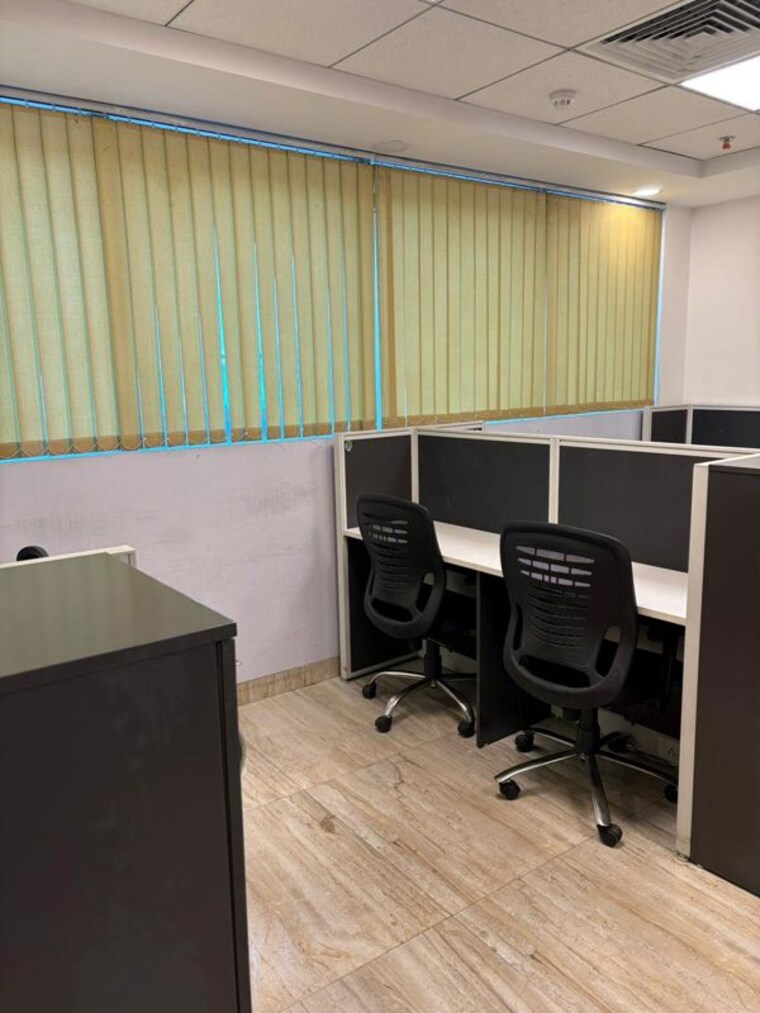 Team Area, sector 63 Commercial Co Working Space 2000 Sq.Ft. In Sector 63 Noida 10539350