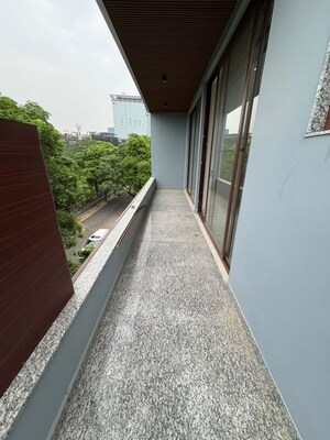 2 BHK Apartment For Rent in Amrapali Silicon City, Sector 76