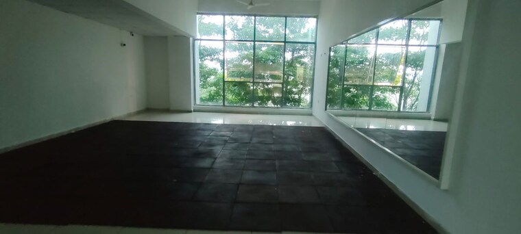 Balcony, accurate-wind-chimes  1600 Sq.Ft. Apartment In Gachibowli Hyderabad 10539316