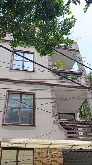 1 BHK Independent House For Sale in Sushant Lok I