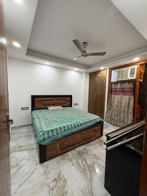 2 BHK Builder Floor For Rent in Saket