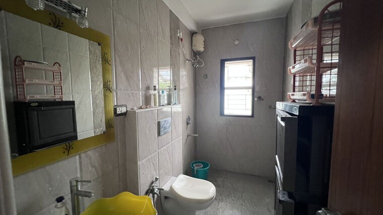 Bathroom, matoshree-apartments-film-nagar 4 Bedroom 2600 Sq.Ft. Apartment In Film Nagar Hyderabad 10539444