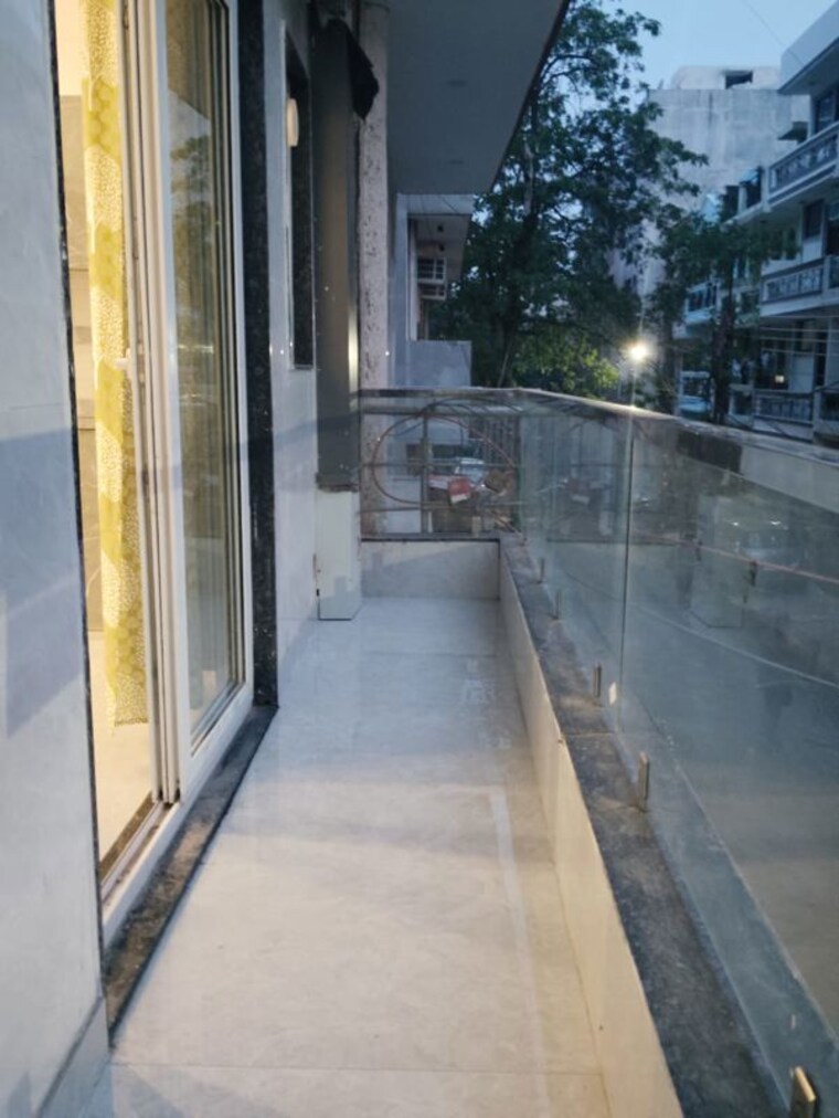 Balcony, ansal-sushant-apartments 1 RK 470 Sq.Ft. Independent House In Sushant Lok I Gurgaon 10539477