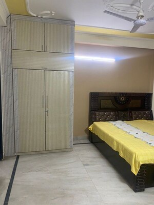 1 BHK Builder Floor For Rent in Saket