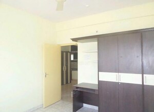 Room in 3 BHK Apartment at SRS Prashanthi Fields, Kadugodi – for Rent