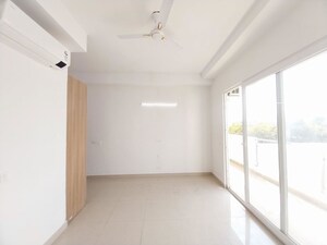 Room in 4 BHK Builder Floor at SS Linden, Sector 84 – for Sale