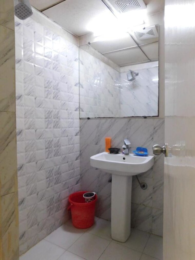Bathroom, nitishree-aura-chimera 2 Bedroom 1125 Sq.Ft. Apartment In Raj Nagar Extension Ghaziabad 10539511