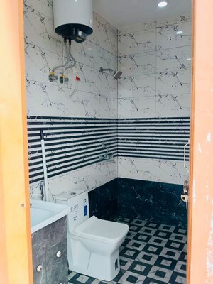 Team Area in 1 RK Builder Floor at Ansal Plaza Sector-23, Sector 23 – for Rent