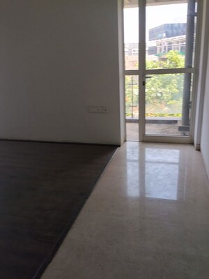 Room in 3.5 BHK Apartment at Park Grandeur, Baner – for Sale