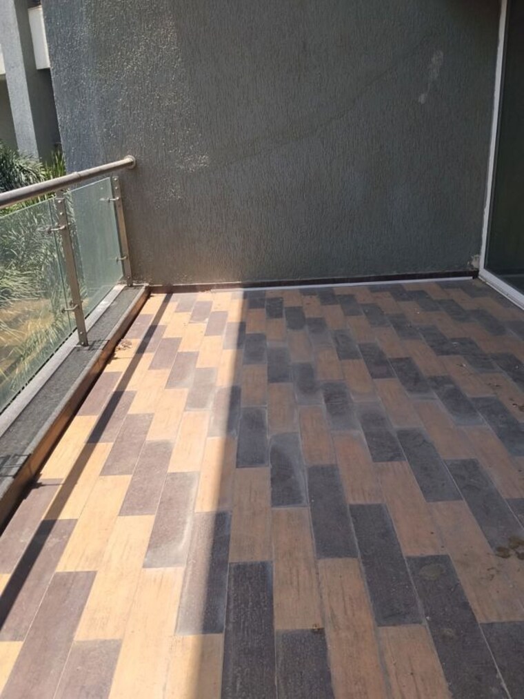 Balcony, park-grandeur 3.5 Bedroom 1900 Sq.Ft. Apartment In Baner Pune 10539524