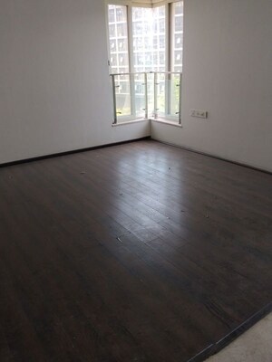 Room in 3.5 BHK Apartment at Park Grandeur, Baner – for Sale