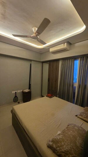 1 BHK Apartment For Sale in Lodha Amara, Kolshet Road