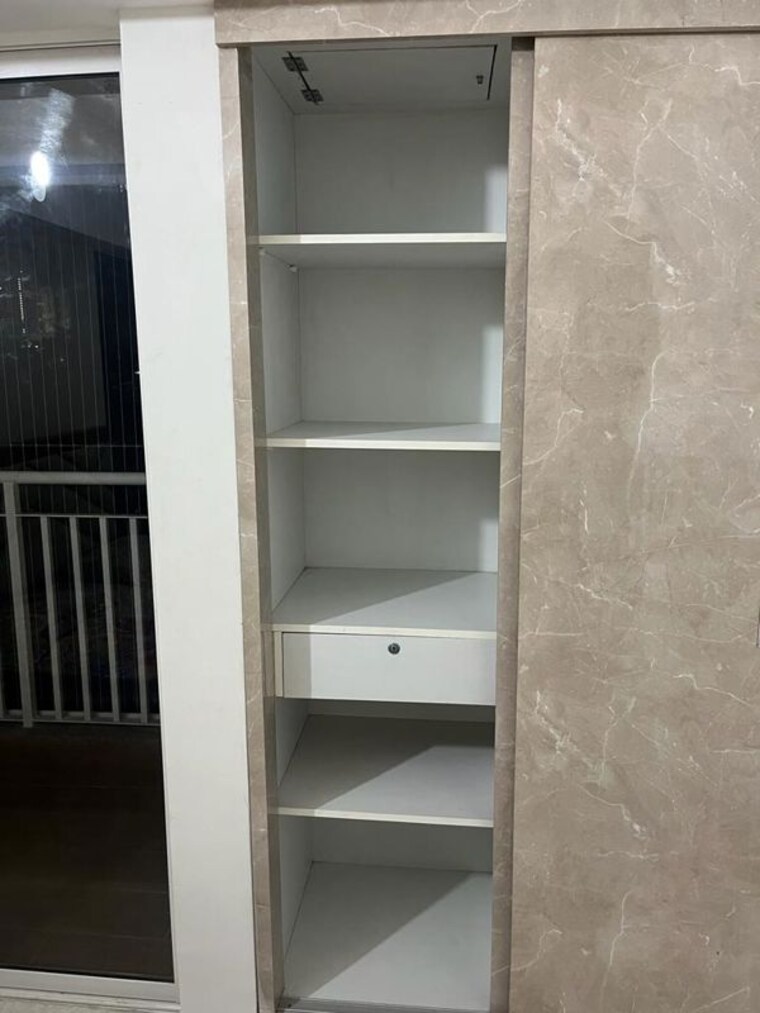 Bathroom, lodha-amara 2 Bedroom 900 Sq.Ft. Apartment In Kolshet Road Thane 10539569