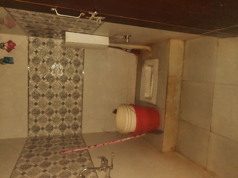 Bathroom, bindal-enclave 3 Bedroom 1050 Sq.Ft. Apartment In Phi Iv Greater Noida Greater Noida 10539643