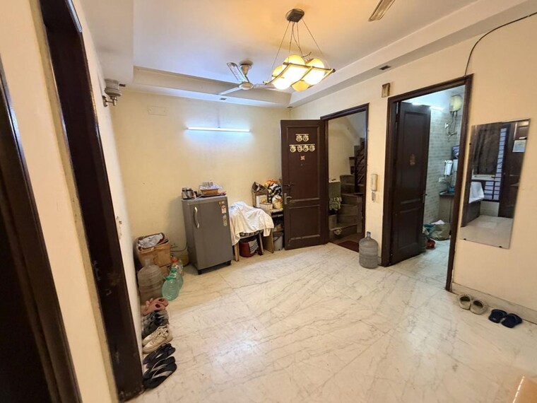 Bedroom, old rajinder nagar 2 Bedroom 88 Sq.Yd. Builder Floor In Old Rajinder Nagar Delhi 10539661