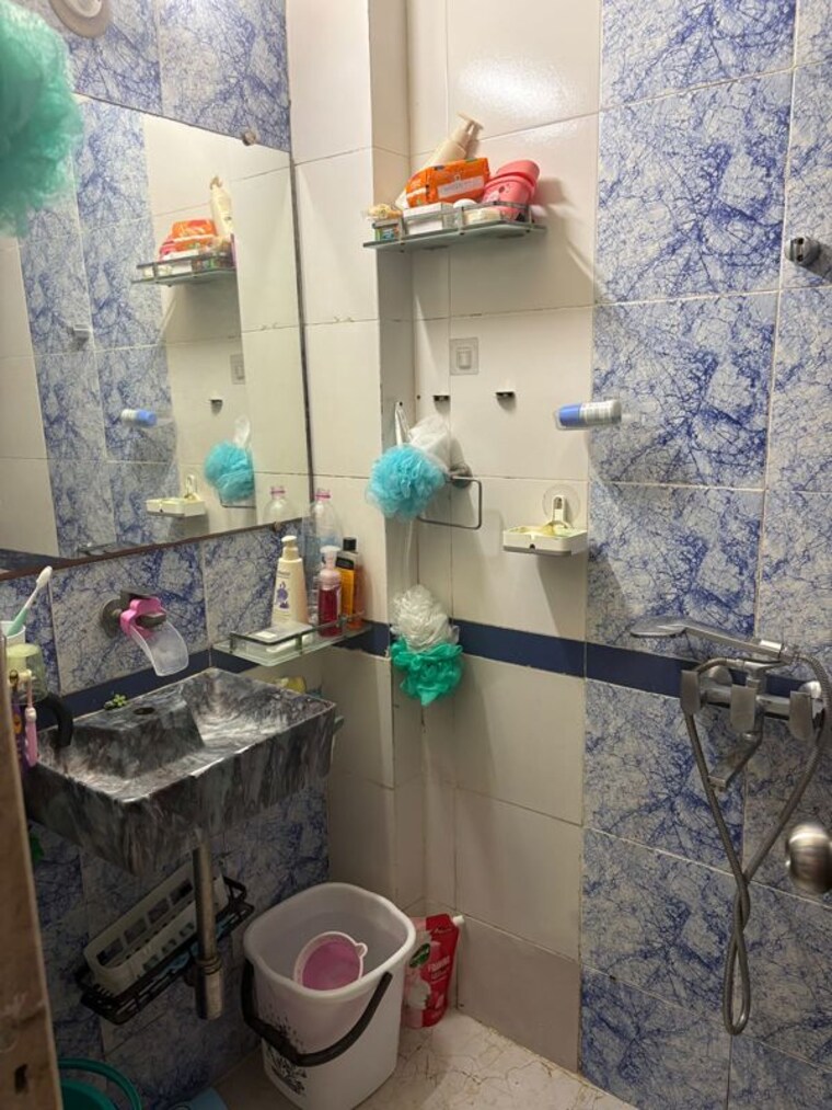 Bathroom, shiv-mahima 2 Bedroom 625 Sq.Ft. Apartment In Malad West Mumbai 10539665