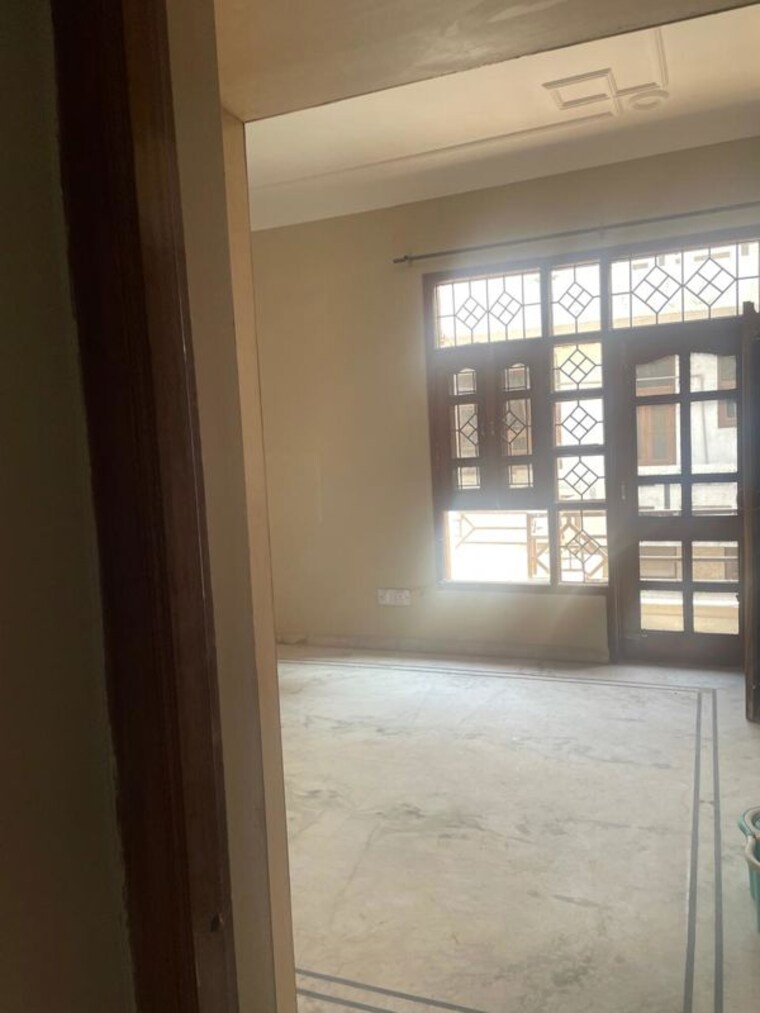 Room, sector 7 2.5 Bedroom 2500 Sq.Ft. Builder Floor In Sector 7 Panchkula 10539779