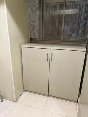 Room in 3 BHK Apartment at One Hiranandani Park, Ghodbunder Road – for Rent