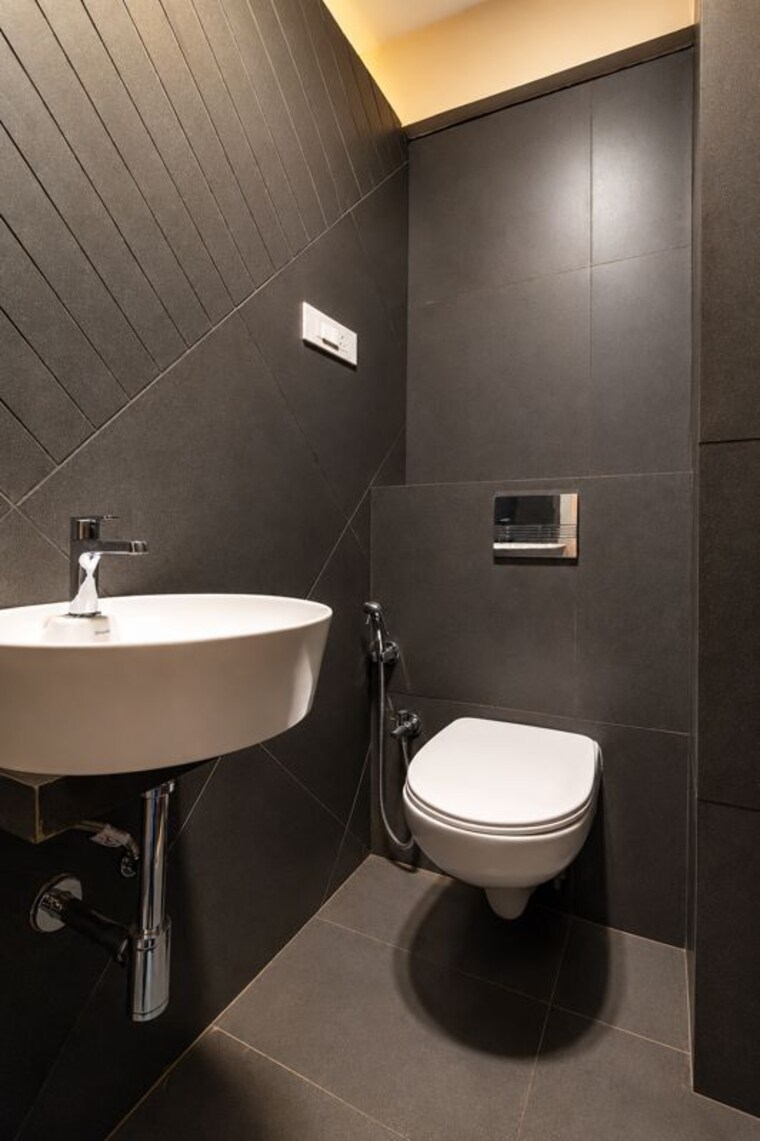 Bathroom, meru-yojan-one 2 Bedroom 650 Sq.Ft. Apartment In Kurla West Mumbai 10539781