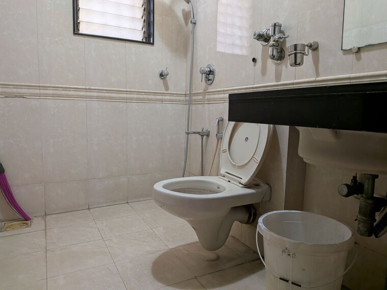 Bathroom, lake-home 3 Bedroom 1365 Sq.Ft. Apartment In Powai Mumbai 10539796