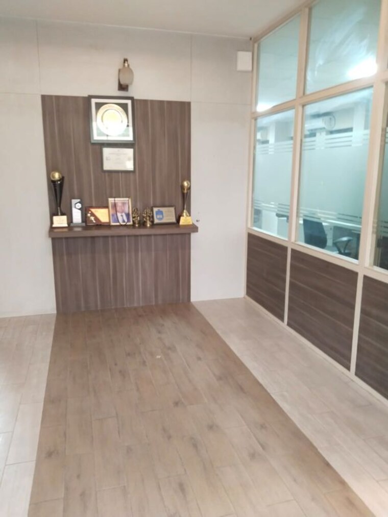 Kitchen, royal-towers-noida 6+ Bedroom 250 Sq.Ft. Villa In Sector 61 Noida 10539833