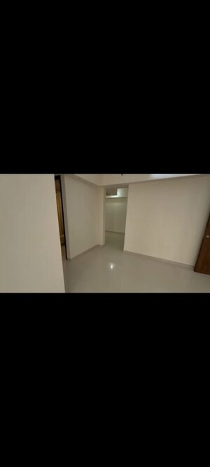 2.5 BHK Apartment For Rent in Lodha Amara, Kolshet Road