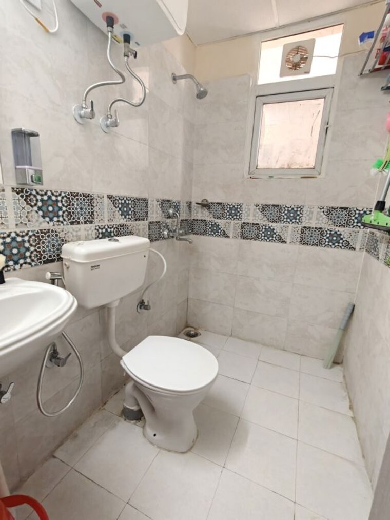 Bathroom, signature-global-prime 2 Bedroom 650 Sq.Ft. Apartment In Sector 63a Gurgaon 10539853