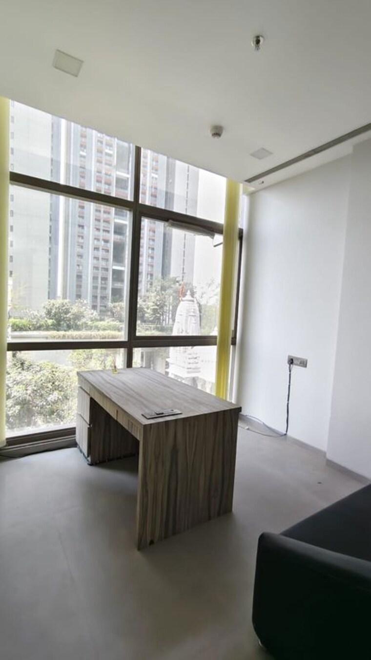 Team Area, lodha-supremus-worli Commercial Office Space 790 Sq.Ft. In Worli Mumbai 10539868