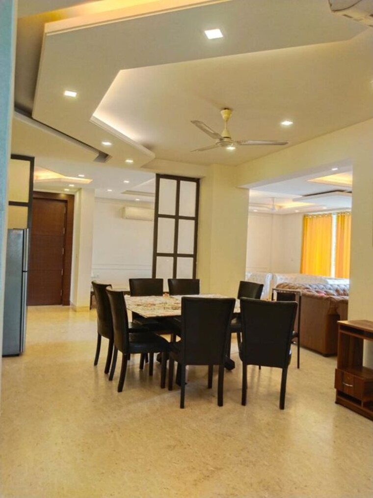 Dining area, east of kailash 4 Bedroom 3600 Sq.Ft. Apartment In East Of Kailash Delhi 10539881