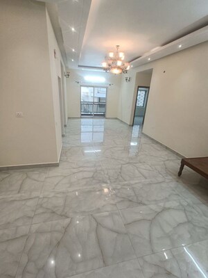 Room in 2.5 BHK Apartment at Bhartiya Nikoo Homes Phase 2, Thanisandra Main Road – for Rent