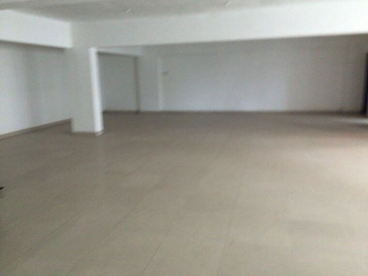 Room, trade-square Commercial Office Space 3200 Sq.Ft. In Sakinaka Mumbai 10539900
