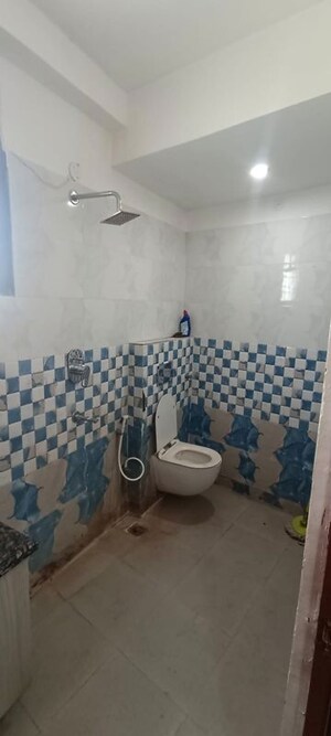 Bathroom in 1 BHK Builder Floor at Sushant Lok 3, Sector 57 – for Rent