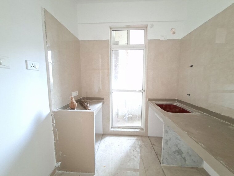 Bathroom, dosti-tulip 3 Bedroom 923 Sq.Ft. Apartment In Balkum Pada Thane 10539941