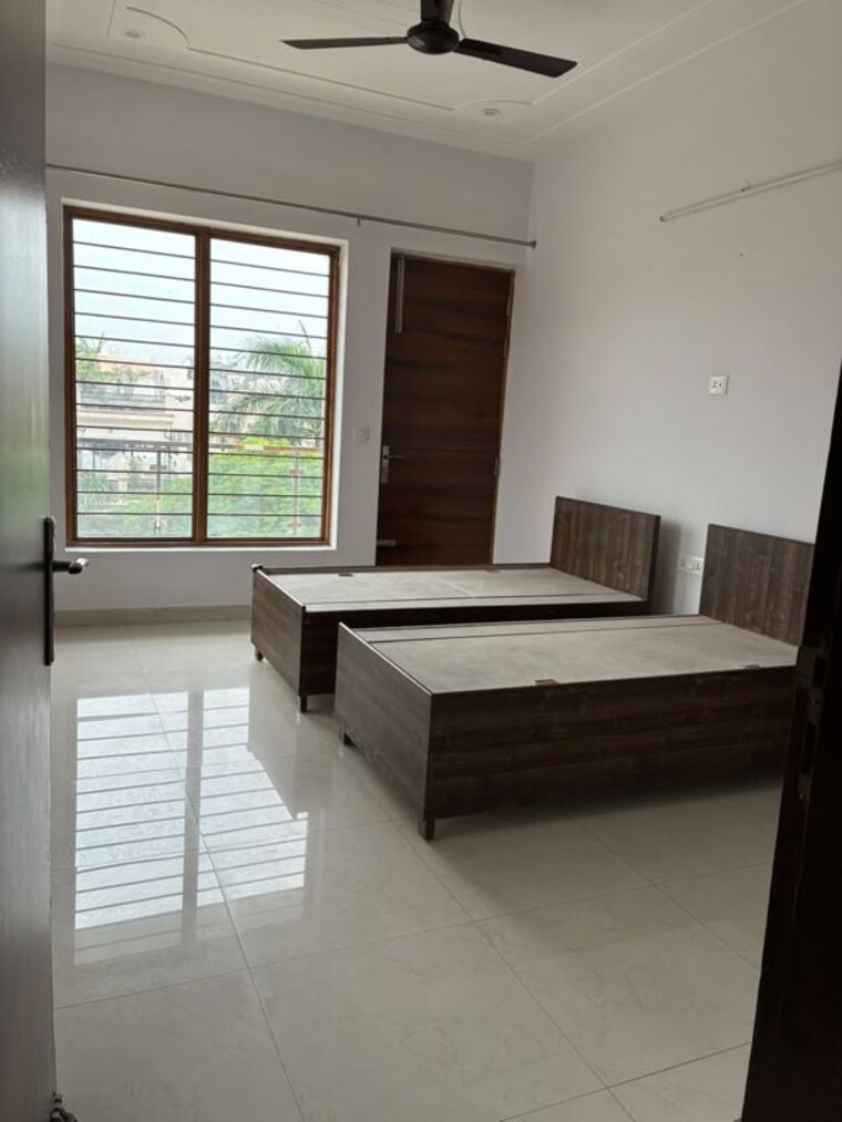 Bedroom, ansal-plaza-sector-23 2 Bedroom 1500 Sq.Ft. Builder Floor In Sector 23 Gurgaon 10539951