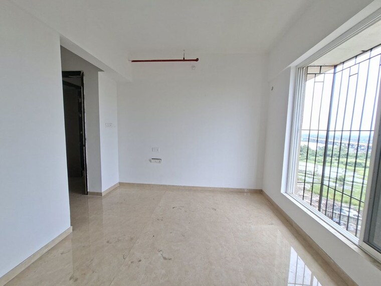 Master Bedroom, dosti-tulip 3 Bedroom 923 Sq.Ft. Apartment In Balkum Pada Thane 10539963