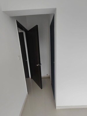 Room in 1 BHK Apartment at UK Iridium, Kandivali East – for Rent