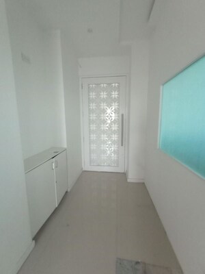 Room in  Office Space at Sunshine Tower Dadar, Dadar West – for Rent
