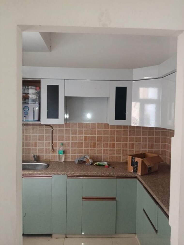 Kitchen, mahagun-my-woods 3 Bedroom 1545 Sq.Ft. Apartment In Sector 16c Greater Noida Greater Noida 10540009
